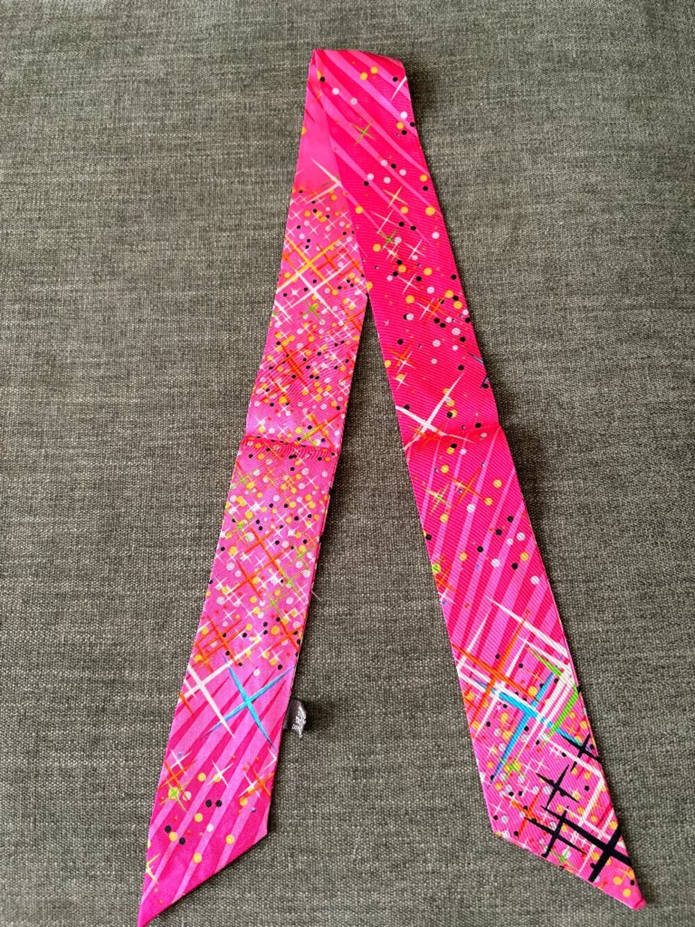 Hermès Pink Abstract Silk Twilly Scarf 100% Silk Made in France